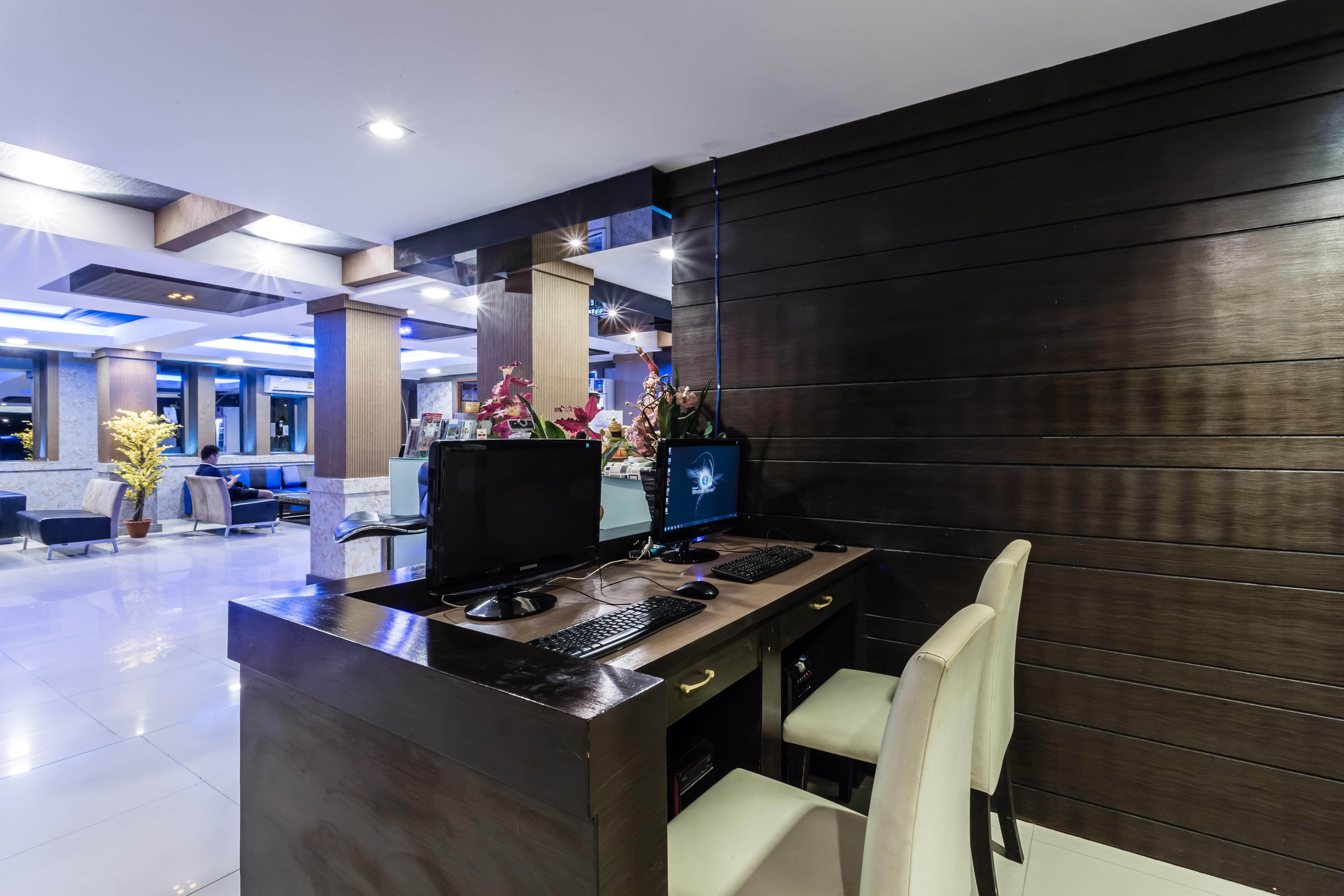 Resort 7q - Sha Certified Patong